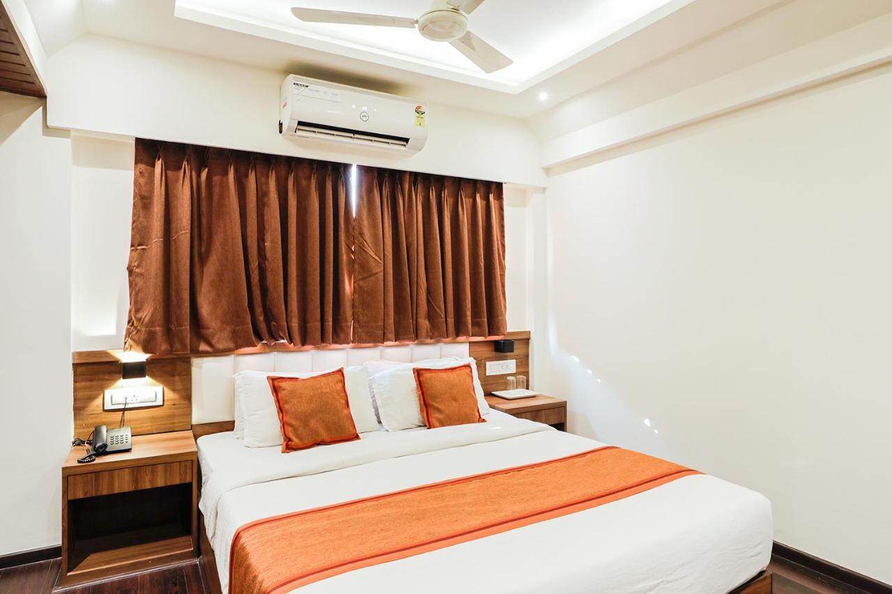 Hotel Ratna Mahal Mumbai Exteriör bild